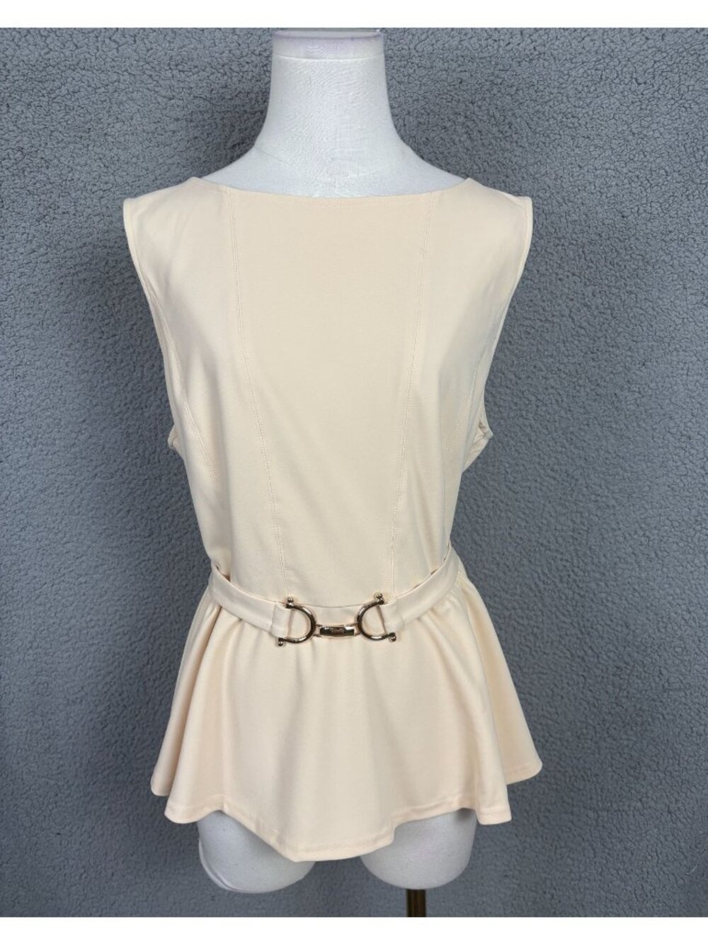 Grace Karin Women's Sleeveless Peplum Top With Belt Cream Size XL Pre-Owned.